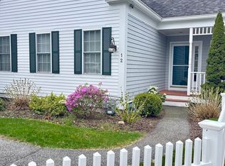 12 Berrywood Ct UNIT 12, Buzzards Bay, MA 02532