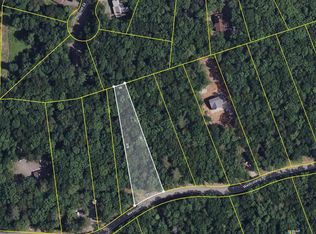 24 Westcolang Rd, Lackawaxen, PA 18435