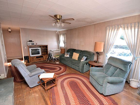 4th image of 38 Sunnyside E