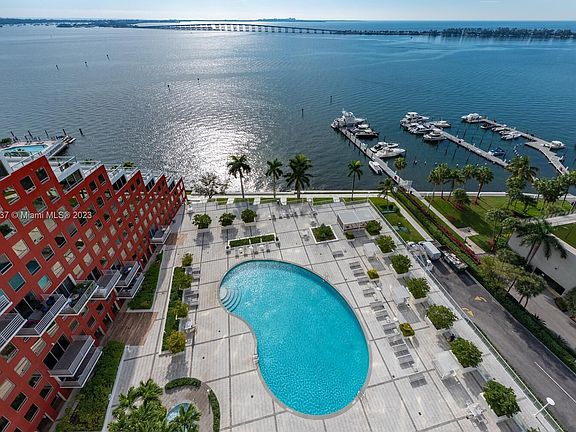 4th image of 1541 Brickell Ave #A1902