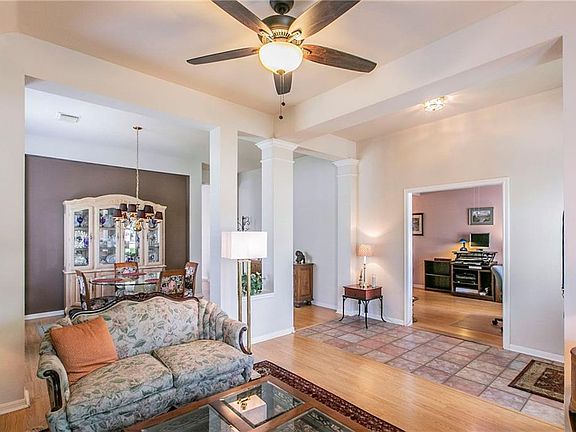 5th image of 1504 Club Chase Dr