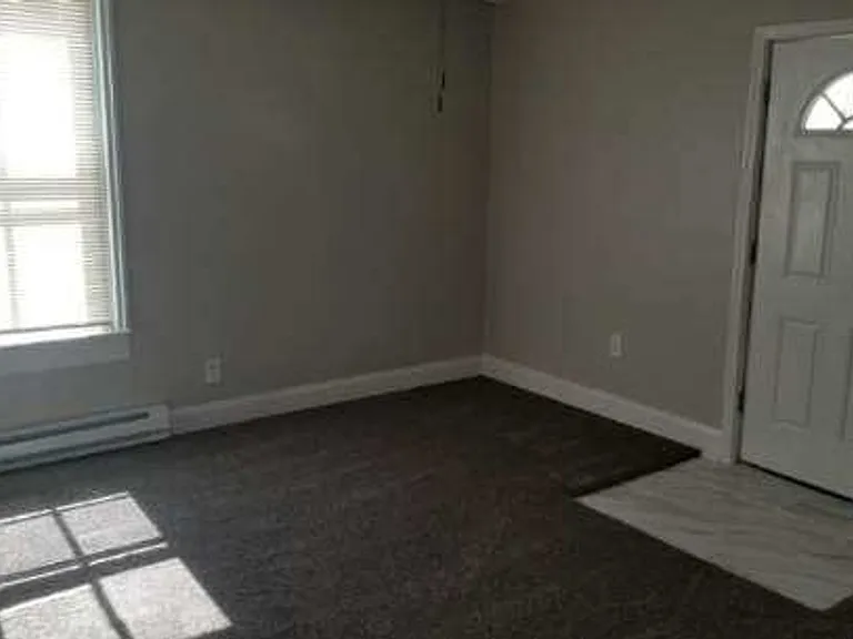 13831 Main St SE — Photo 8