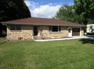 509 Elm Ave SE, Montgomery, MN 56069