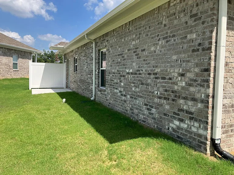 183 Willowbrook Dr — Photo 13
