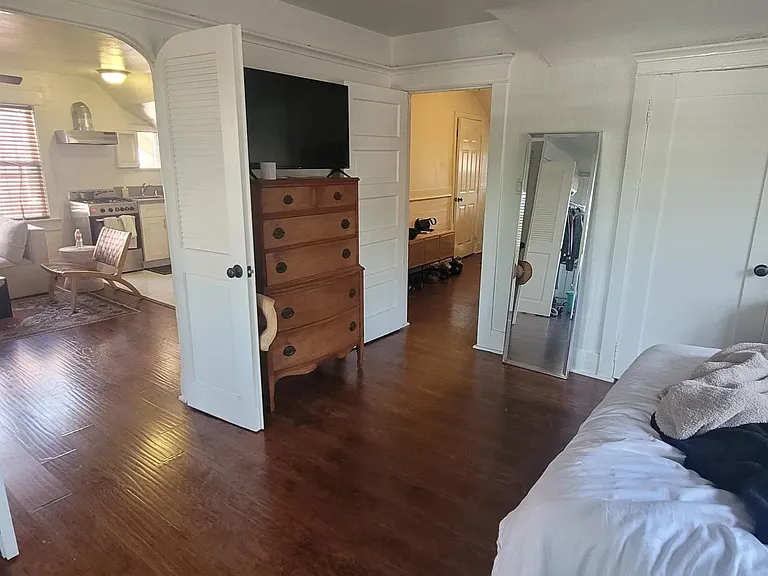 5826 Willoughby Ave #3 — Photo 26