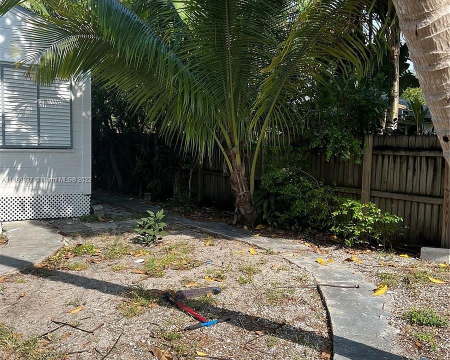 1st image of 9720 NW 2nd Ave #2