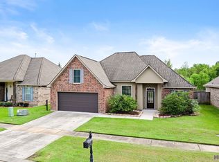 1060 Cedar Trail Ave, Zachary, LA 70791