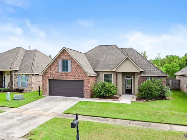 1060 Cedar Trail Ave, Zachary, LA 70791