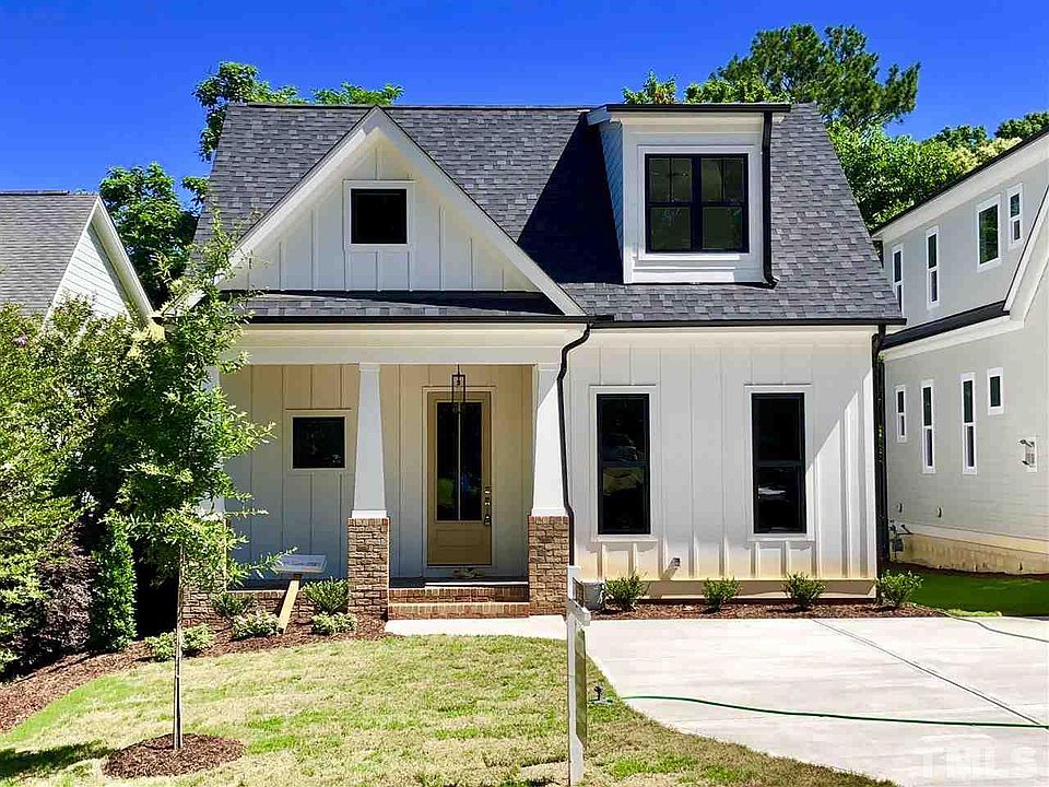 1st image of 2504 Everett Ave