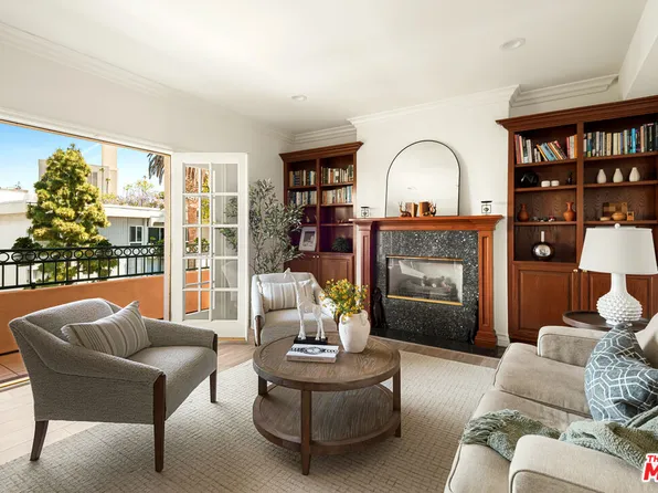 1707 Malcolm Ave #Penthouse 400, Los Angeles, CA 90024