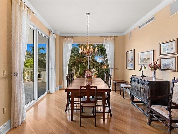 3rd image of 4501 Gulf Shore BLVD N #405