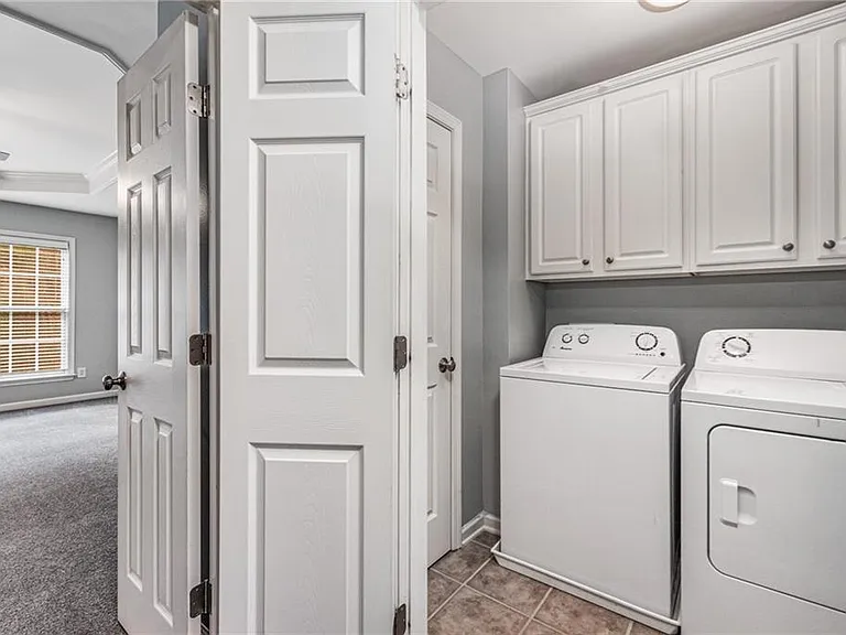 2784 Loftview Sq — Photo 9