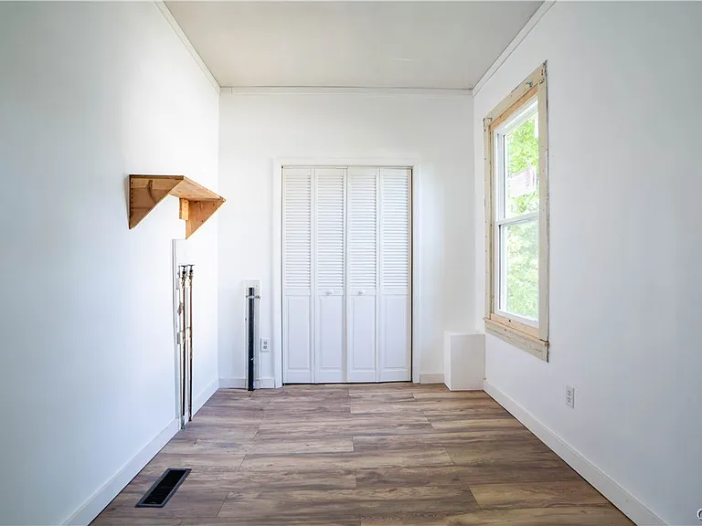 43 W State St #1 — Photo 9