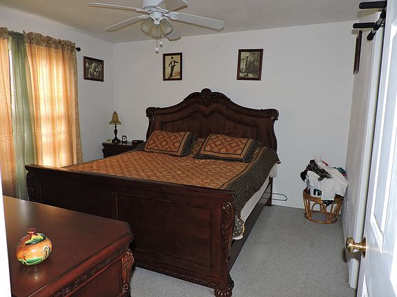 3rd image of 4221 Morgate Ln