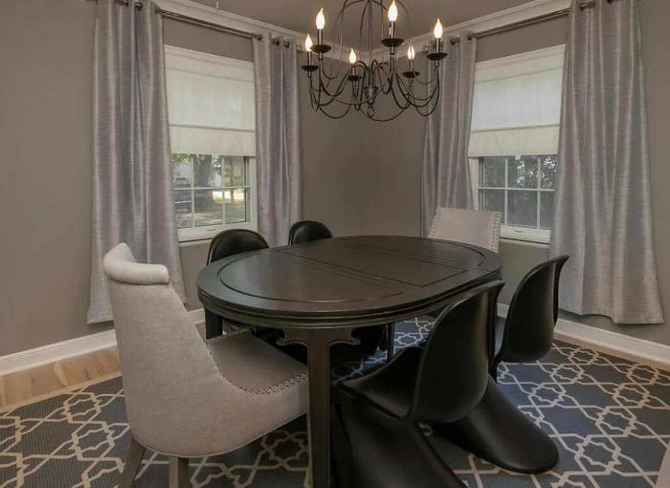 3 bed, 1.5 bath, 1708 sqft, $2,100 — Photo 3