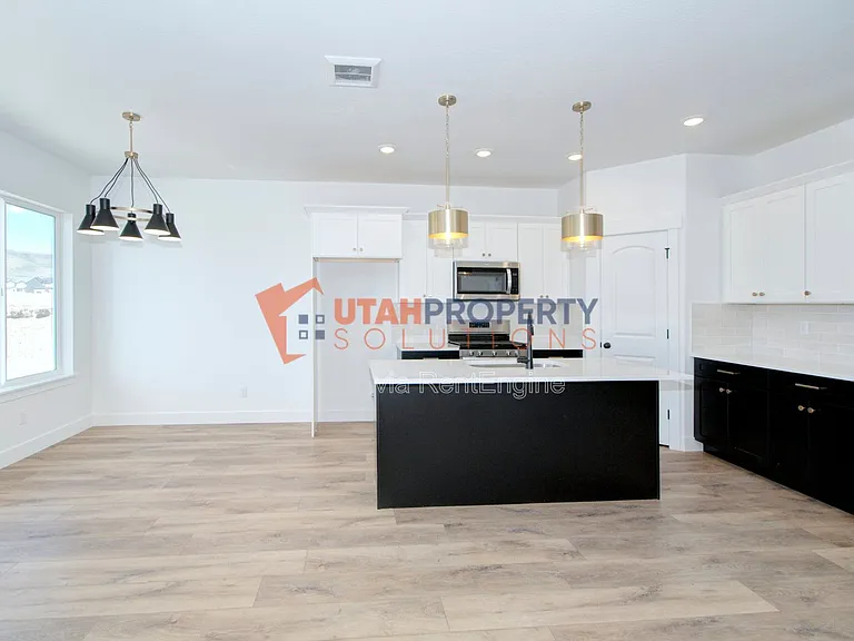 4419 W Templar Dr — Photo 4