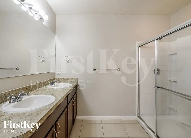 16736 Citrus Pkwy — Photo 10