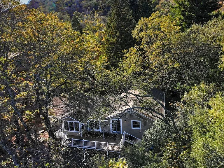 143 Ridgecrest Dr — Photo 16