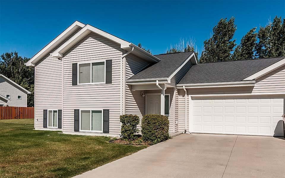 2nd image of 2019 Spruce Dr Unit B