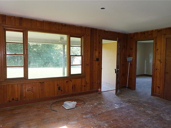 3rd image of 3441 Old Us Highway 421 E
