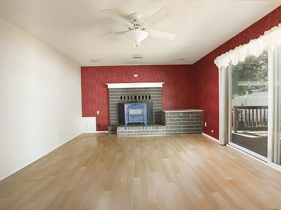 3rd image of 177 1st St
