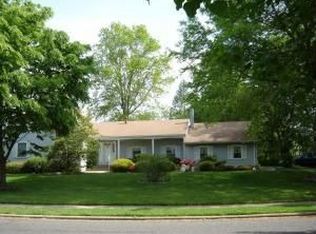 32 Brooklawn Dr, East Windsor, NJ 08520