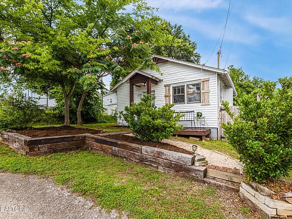 3rd image of 2601 Fenwood Dr