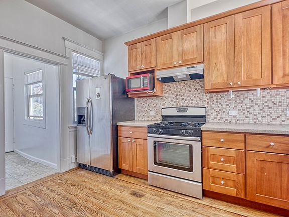2nd image of 3842 24th St
