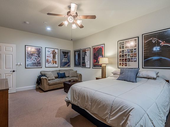 4th image of 624 Westcott St #0