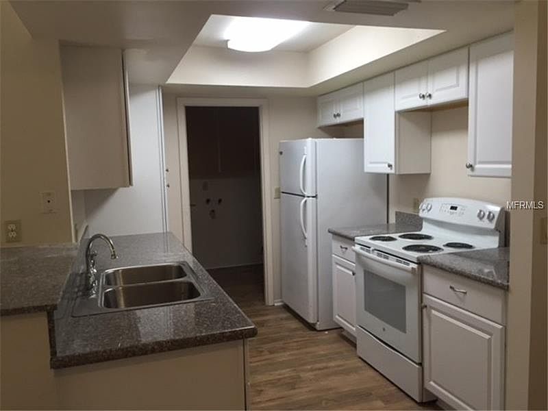 2nd image of 4010 Bell Ave