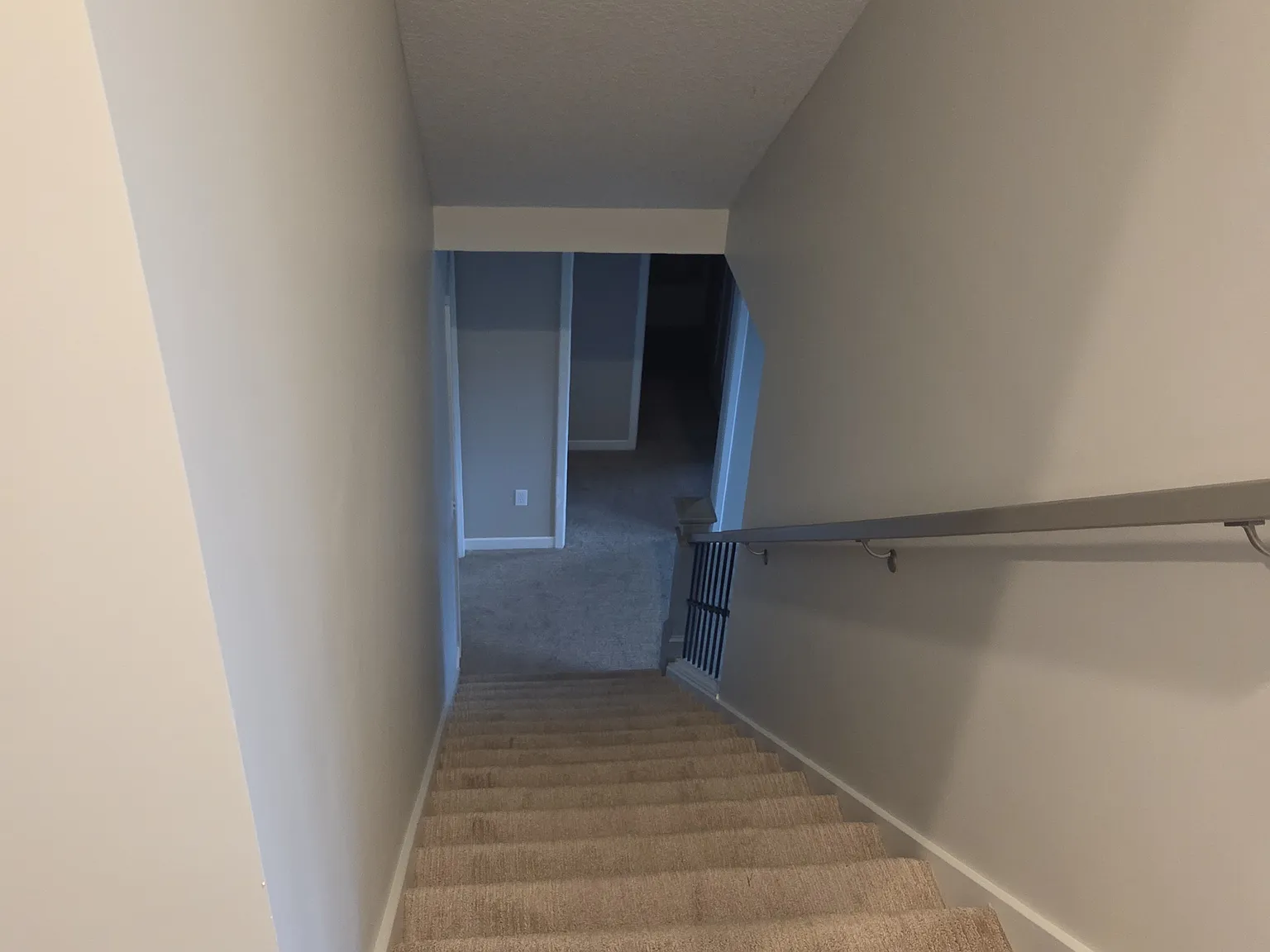 5 bed, 3.5 bath, 3551 sqft, $3,400 — Photo 2