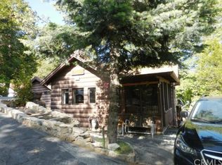 1243 Lovers Ln, Rimforest, CA 92378