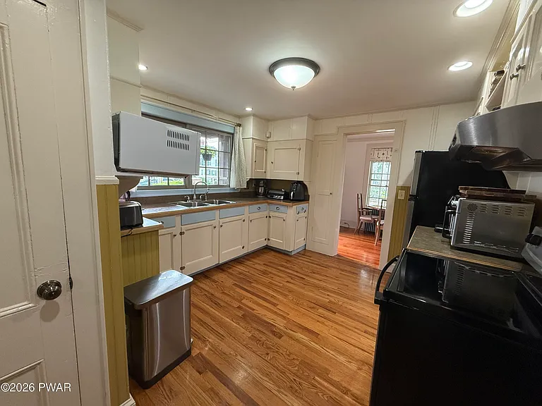 219 Broad St #2 — Photo 11
