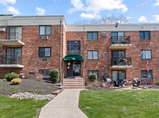 1575 W Street Rd APT 118, Warminster, PA 18974