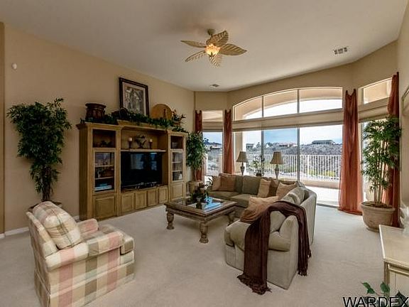 5th image of 2902 Desert Heights Dr