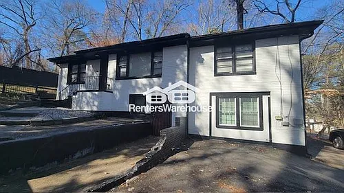 1916 Joseph E Boone Blvd NW #B Photo 1