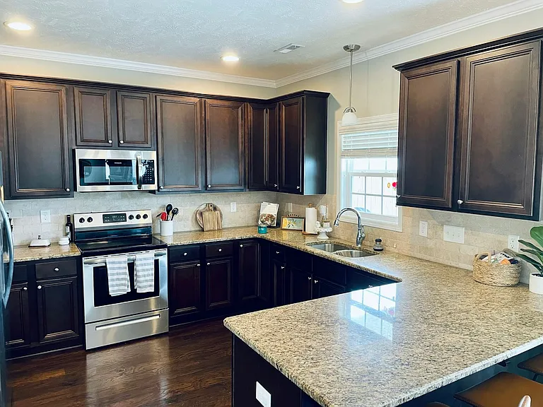 321 Cornhill Rd — Photo 36