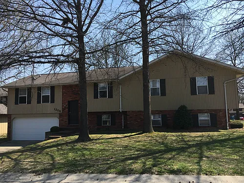 1207 Woodbridge St #1207 Photo 1