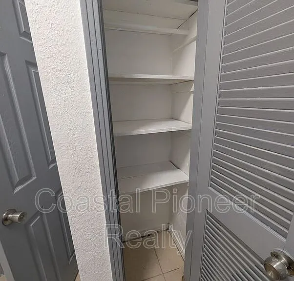 3721 N Whittier St — Photo 24