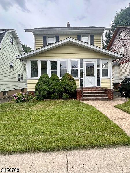 1st image of 15 Katherine Ave