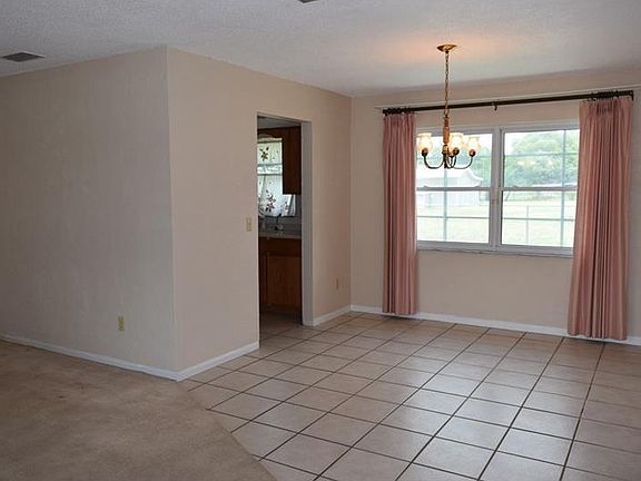 3rd image of 1146 Wilmington Dr