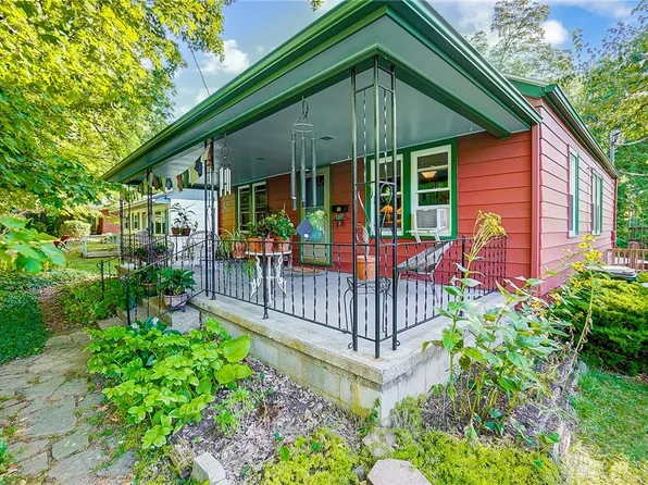 241 N High St, Yellow Springs, OH 45387