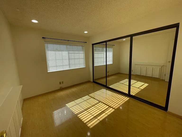 2994 Park Place Cmn — Photo 37