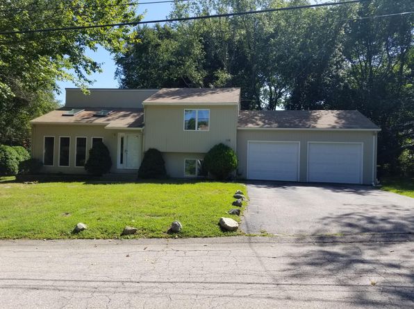 35 Gardenia Ln
