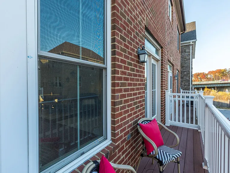 122 Parkview Ave — Photo 30