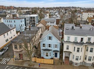 9 Cross St, Somerville, MA 02145