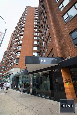 Rented by Bond New York | media 38