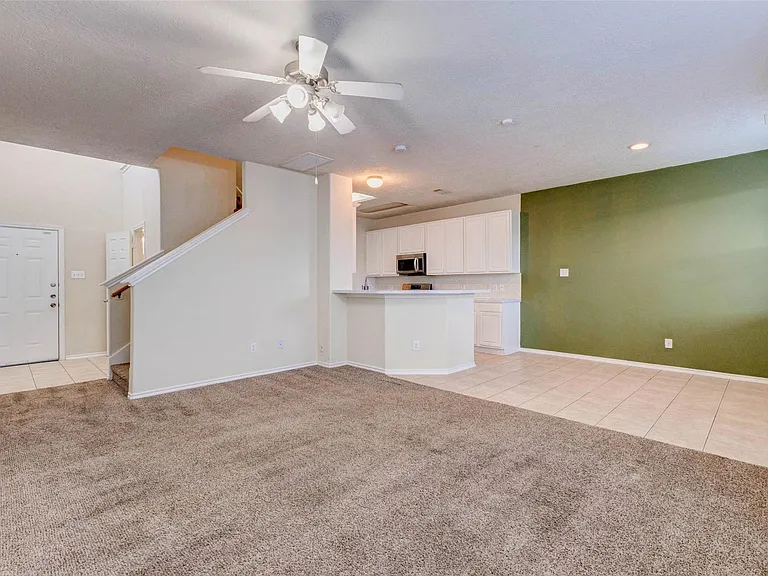 13106 Peppergate Ln — Photo 4
