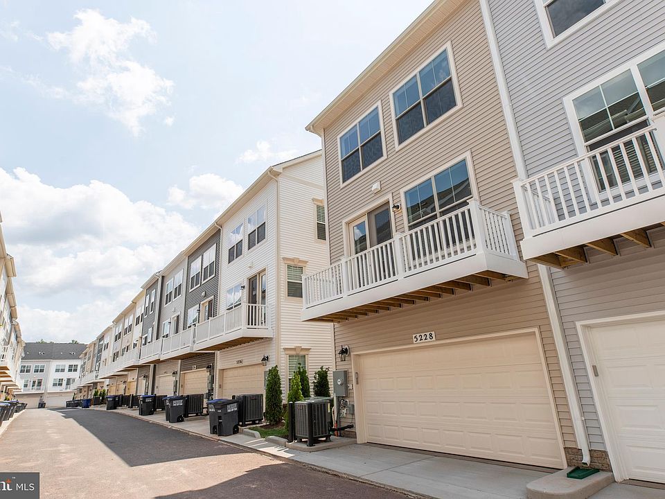 2nd image of 5228 Ridgeview Retreat Dr