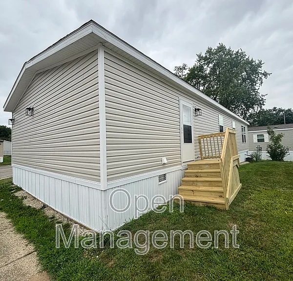 315 Kathy Cir #315KC — Photo 2